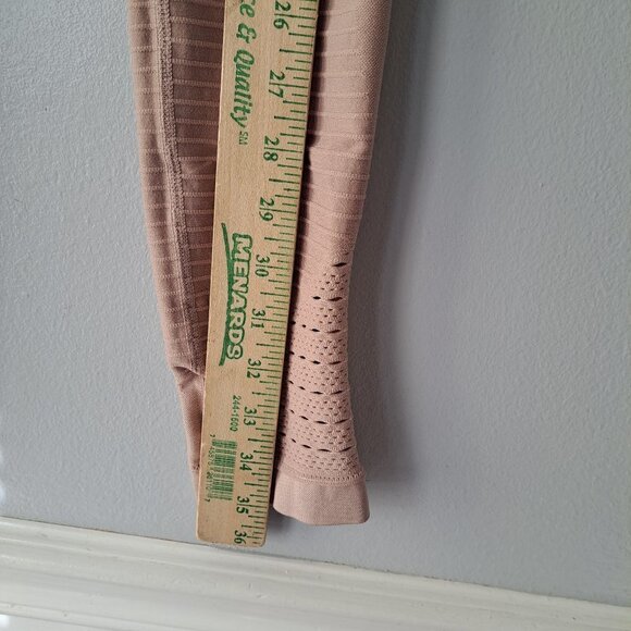 Gymshark Beige Energy + Seamless Womens Leggings Size XS/Small Sport Athltetic - Picture 15 of 15